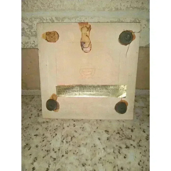 Vintage Morton Salt "When It Rains It Pours" 4.25 in. Coasters - Picture 3 of 3